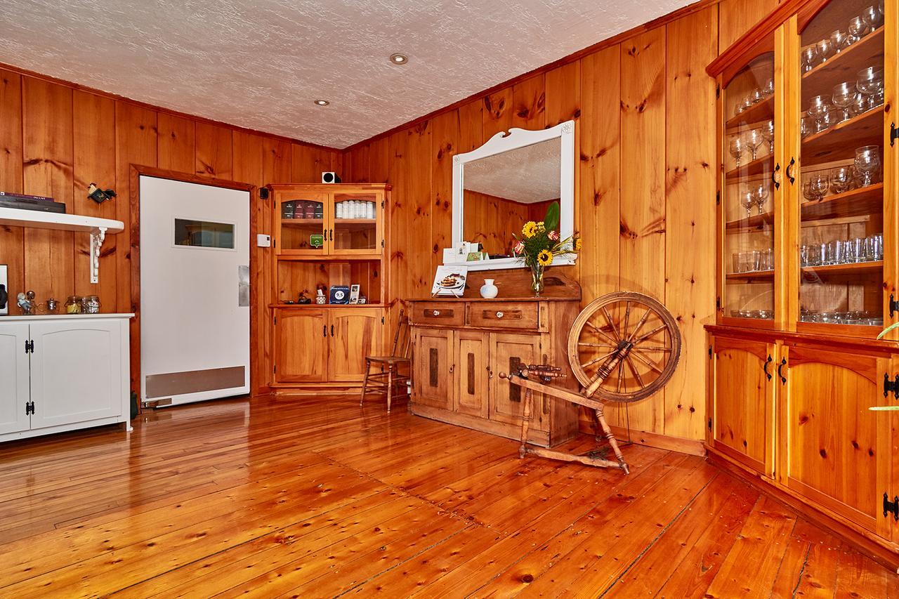 Auberge De La Tour Et Spa Magog Bagian luar foto
